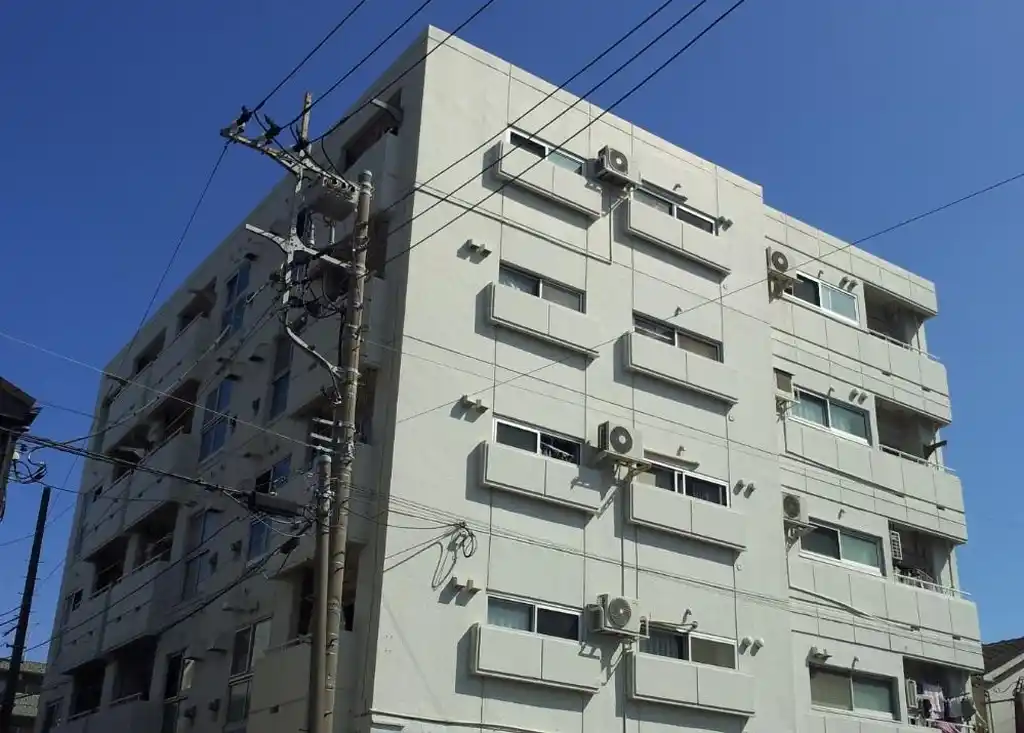 ライオンズマンション鶴間 外観