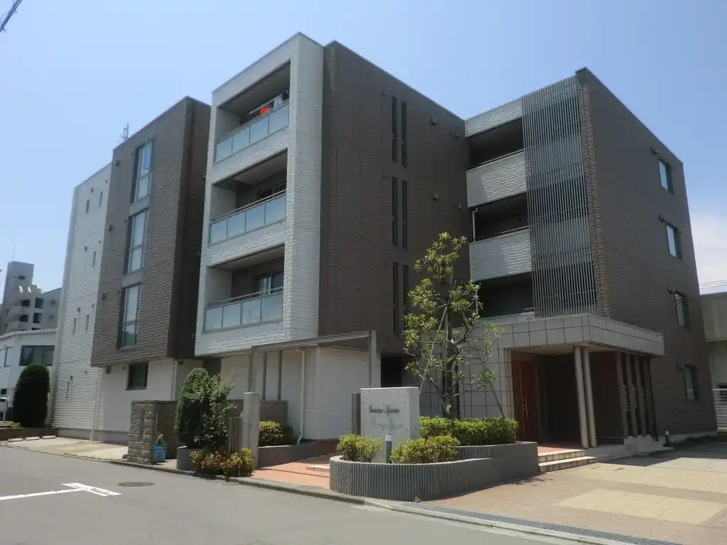 グランドゥール 外観