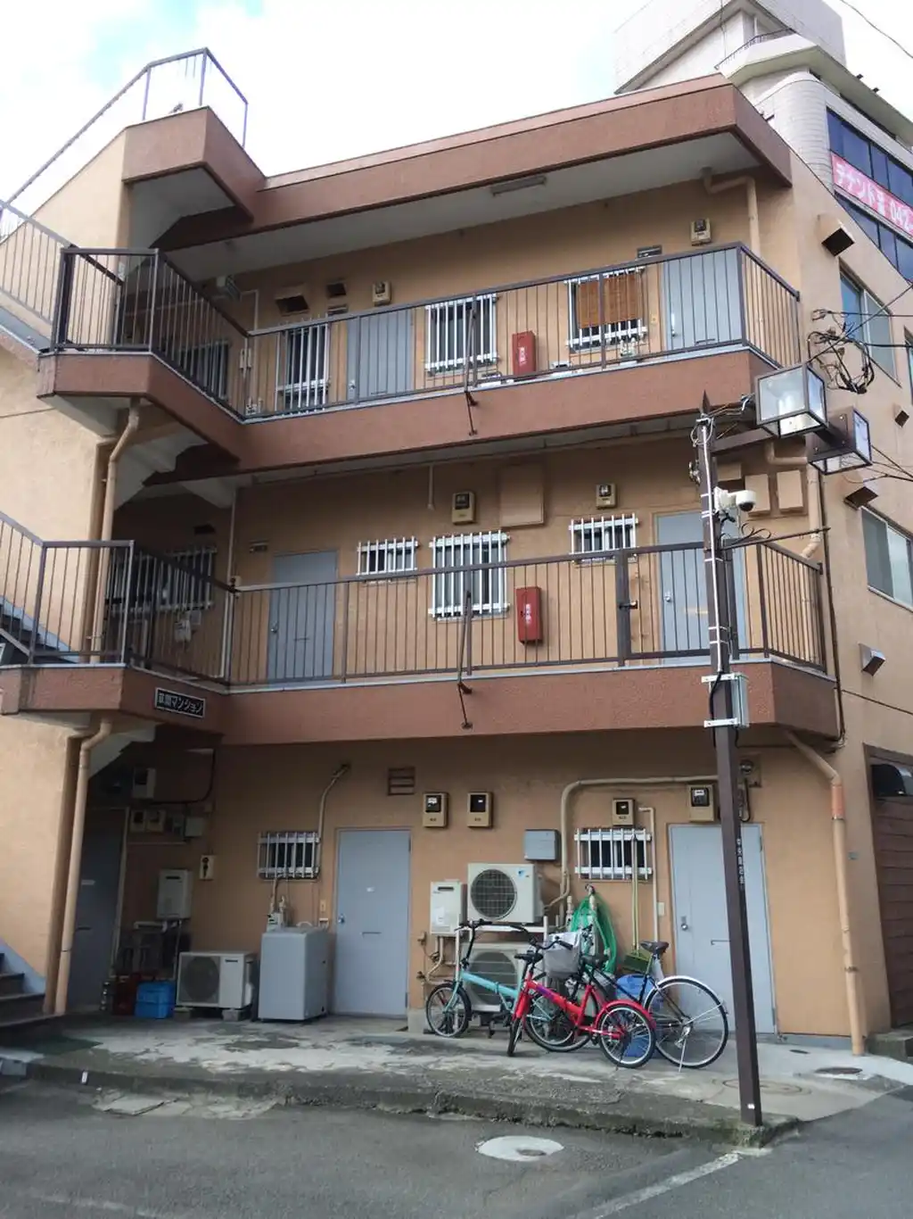 草間マンション 外観