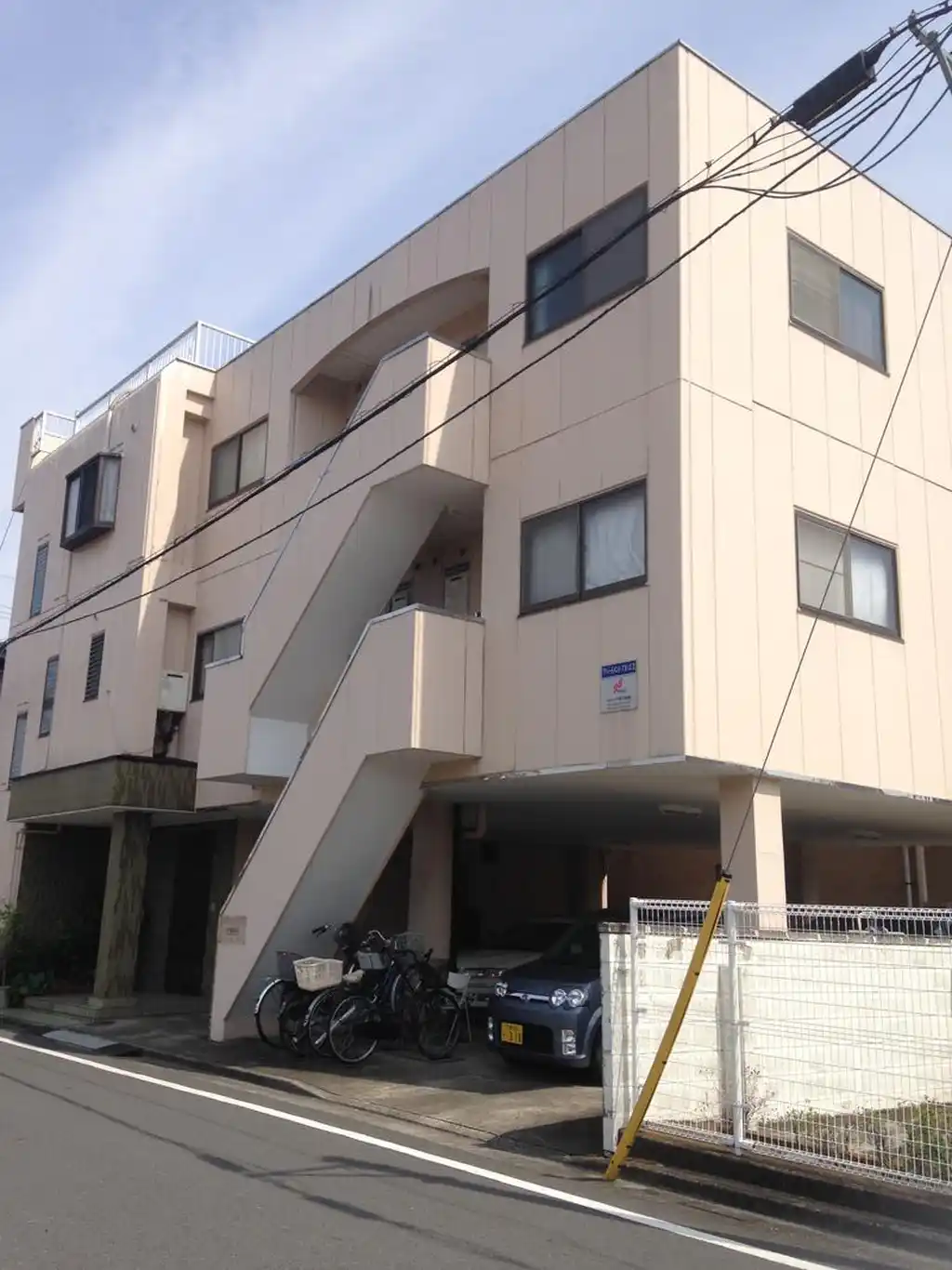 アパートメントアルエス 外観