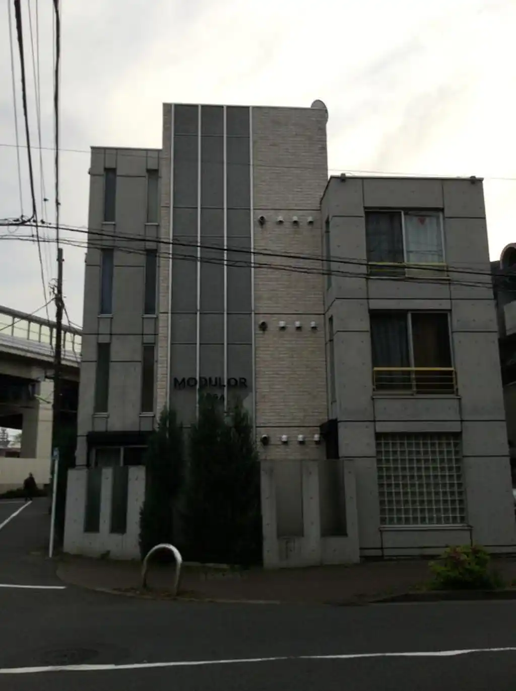 MODULOR用賀 外観