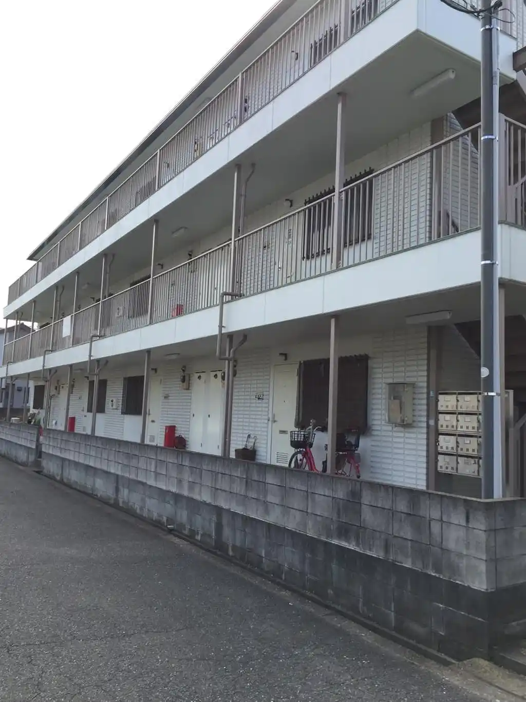 第一宮ロイヤルハイツA 外観