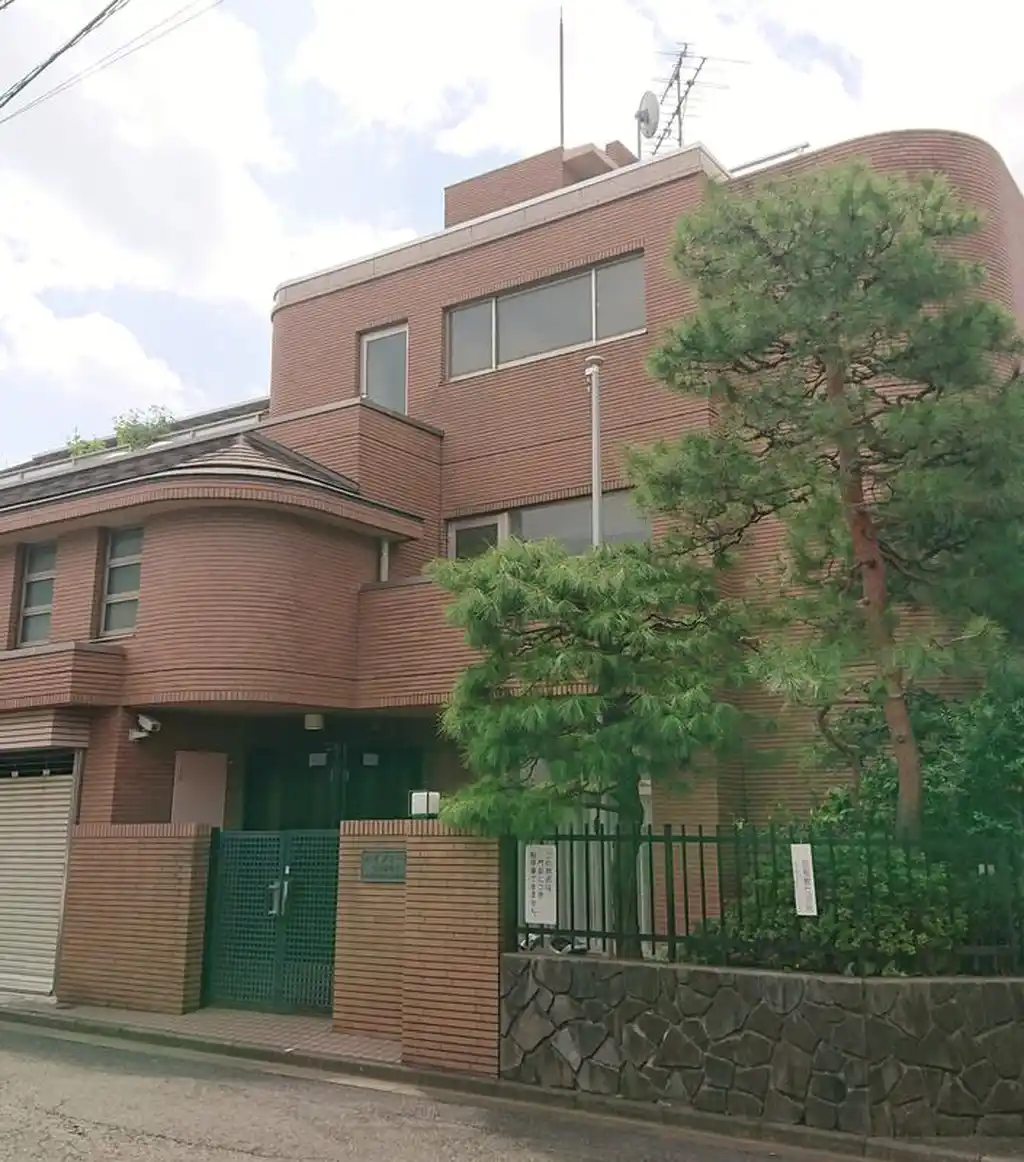 パインコート七曲坂の上 外観