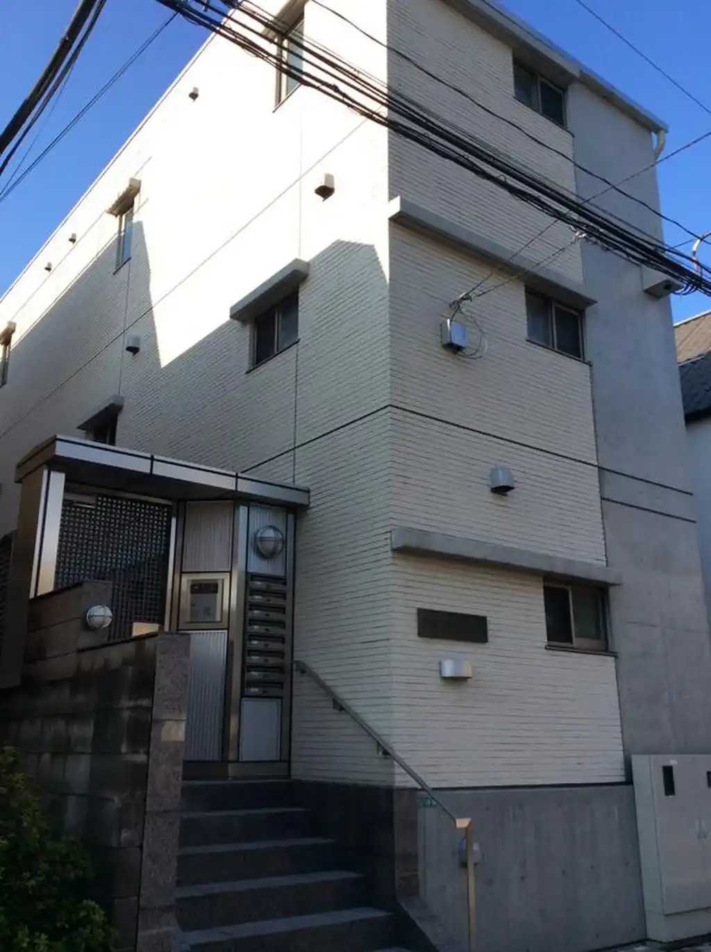 シャレー学芸大カワベ第12 外観