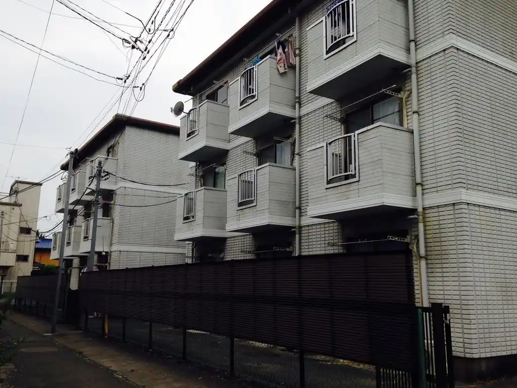 ベアパレスA・B 外観