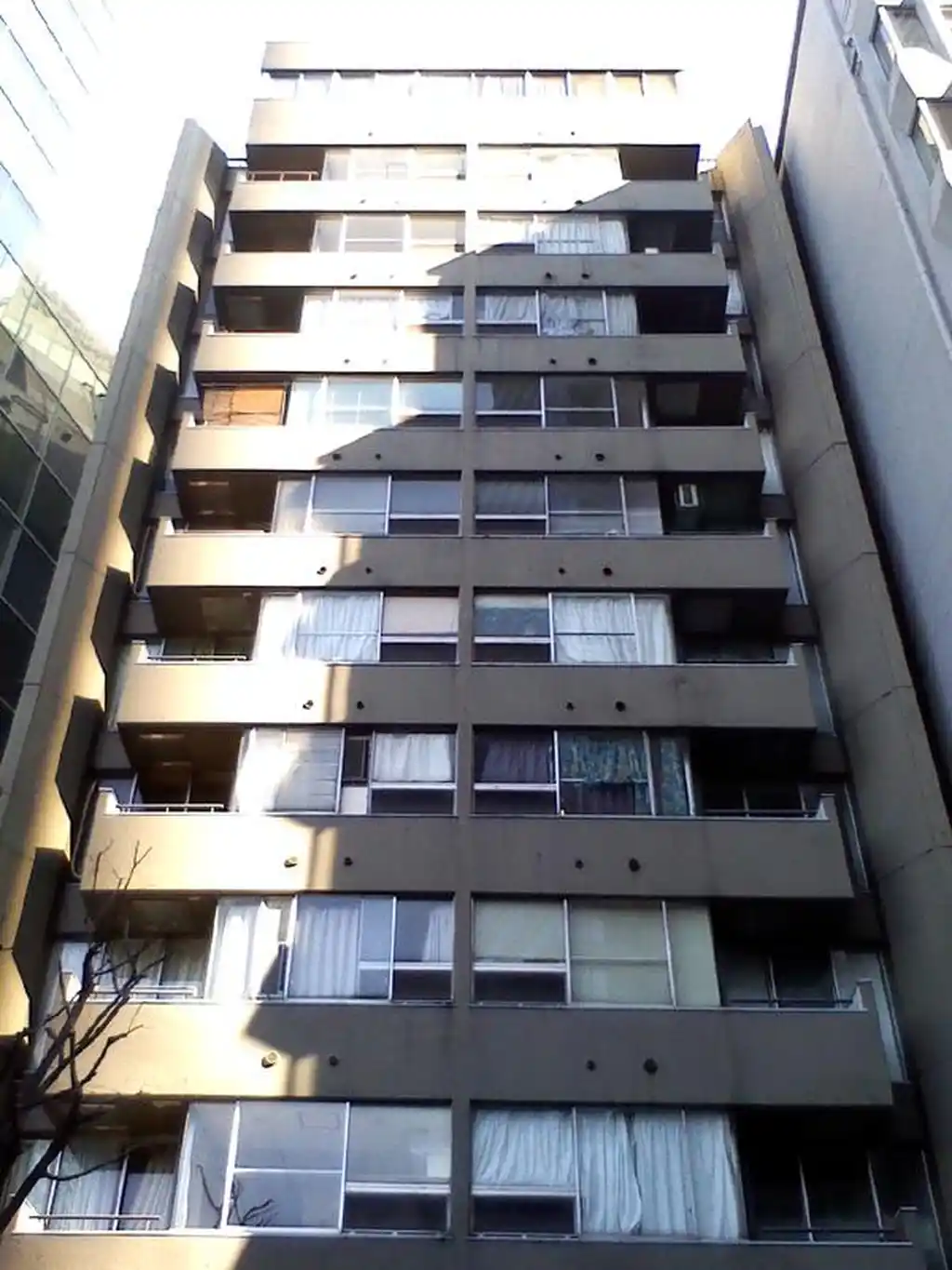 トーカン新宿キャステール 外観