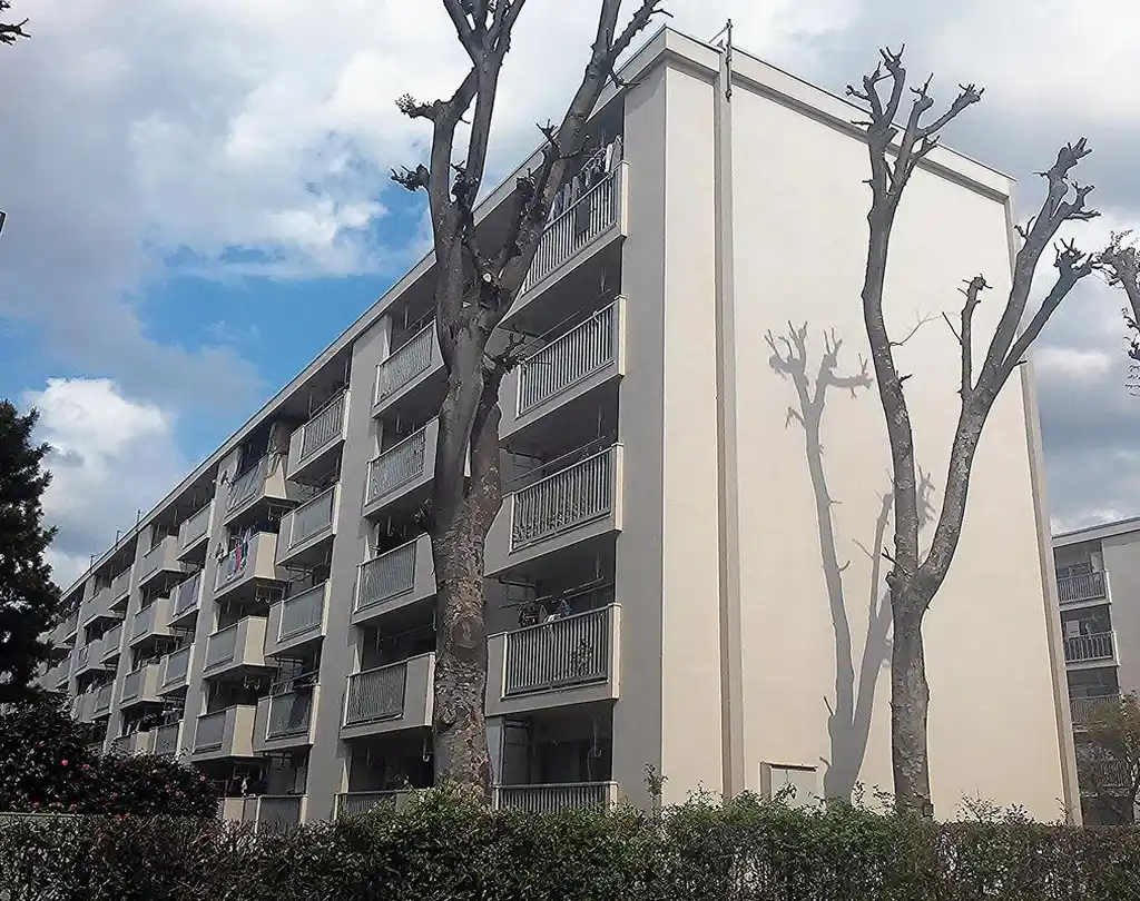 公社多摩川住宅ハ-11号棟 外観