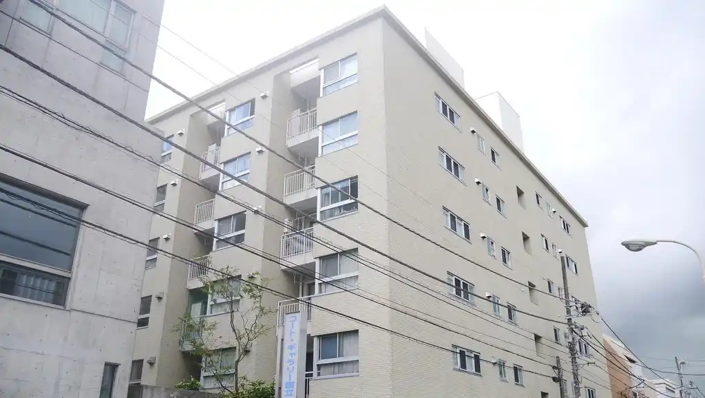 イトーピア国立 外観