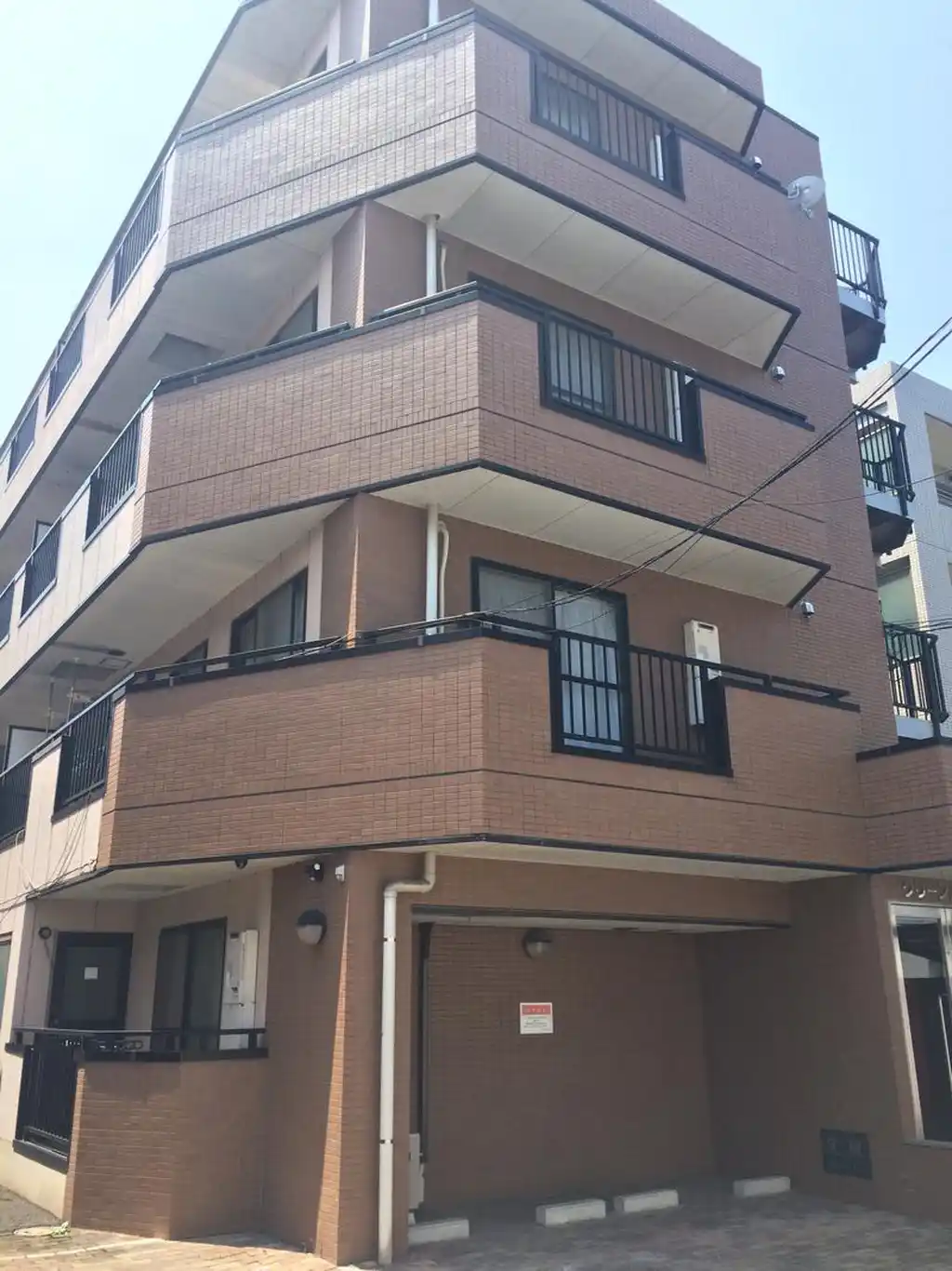 クリーンハウス 外観