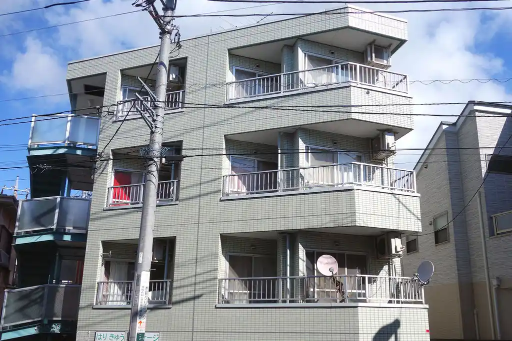 グロービル高津 外観