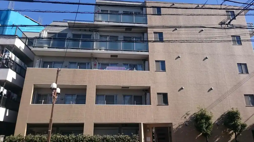 パインコート 外観
