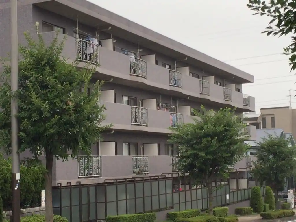 パークサイドミサワ 外観