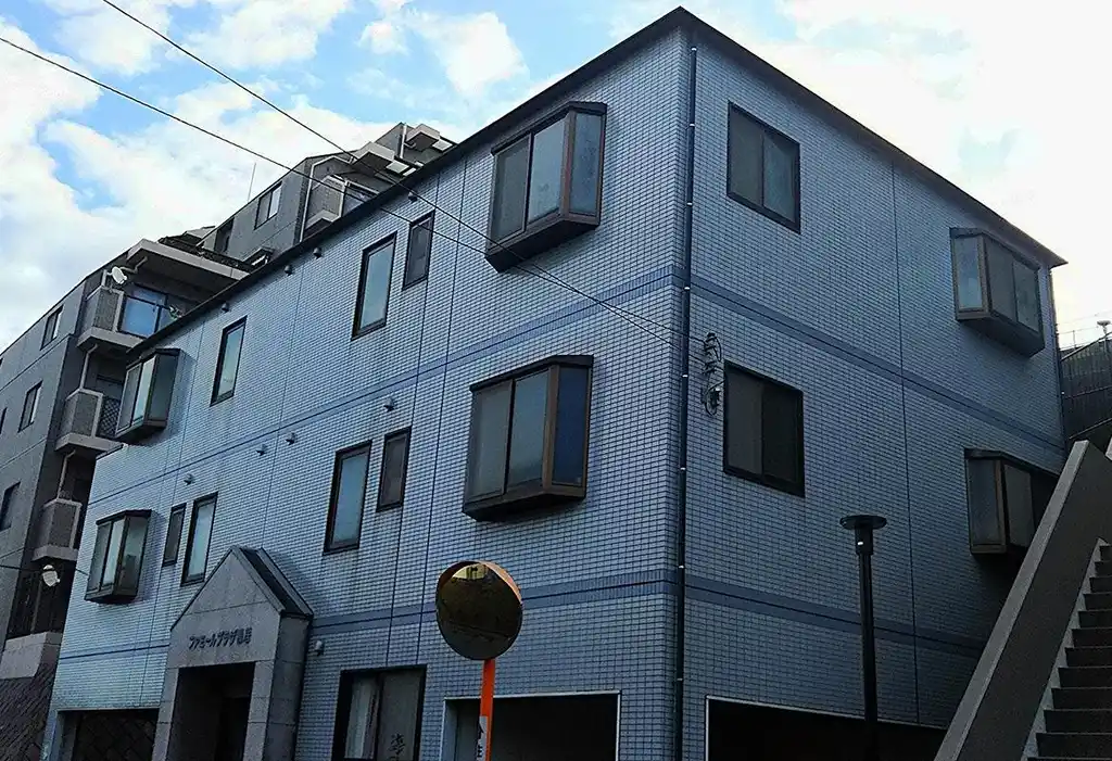 ファミールプラザ鴨居 外観