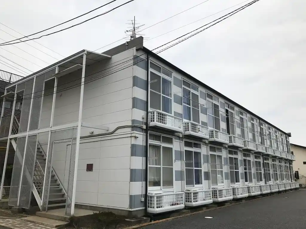 レオパレスマルヤフラット2 外観