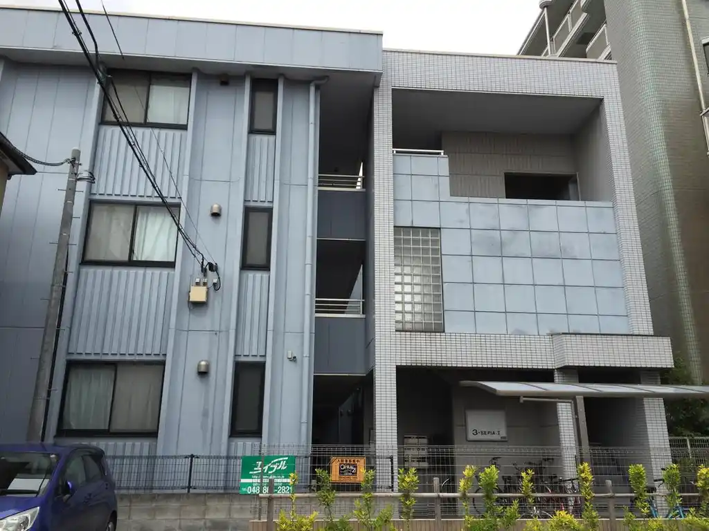 3セピア II 外観