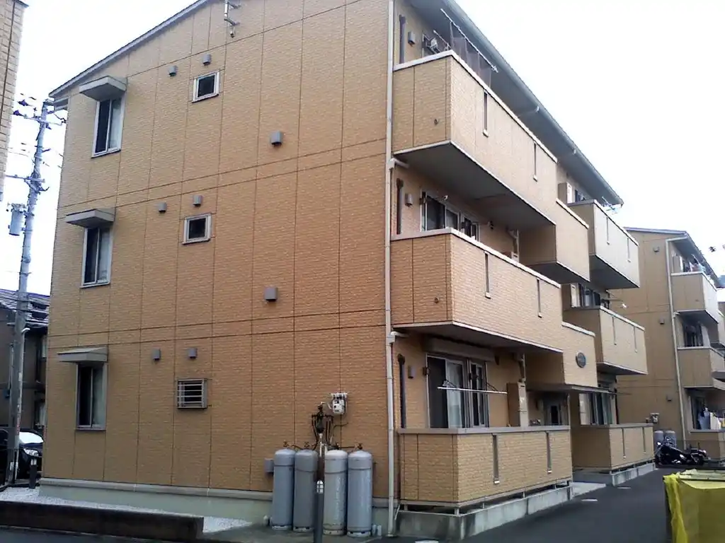 ラークヒルズC 外観