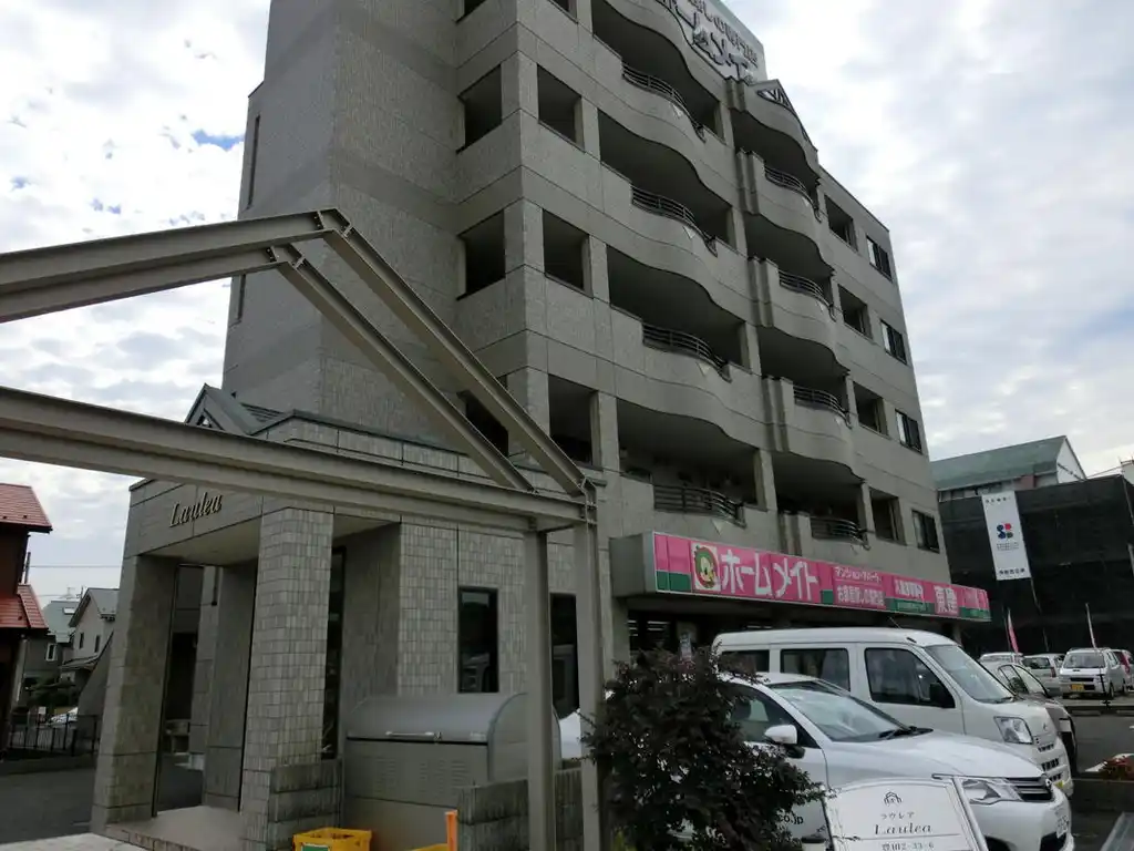 ラウレア 外観