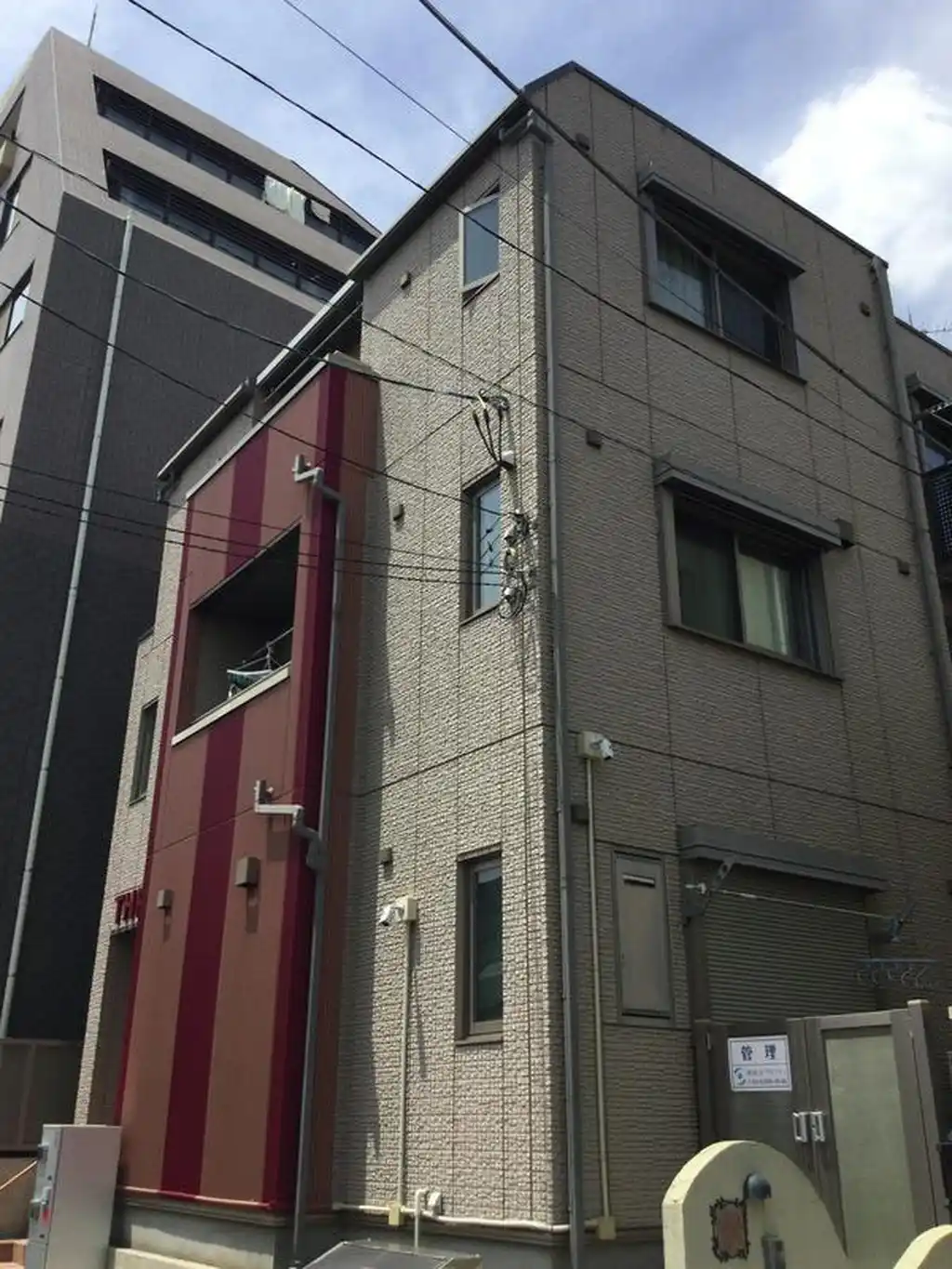 THRUSH 外観