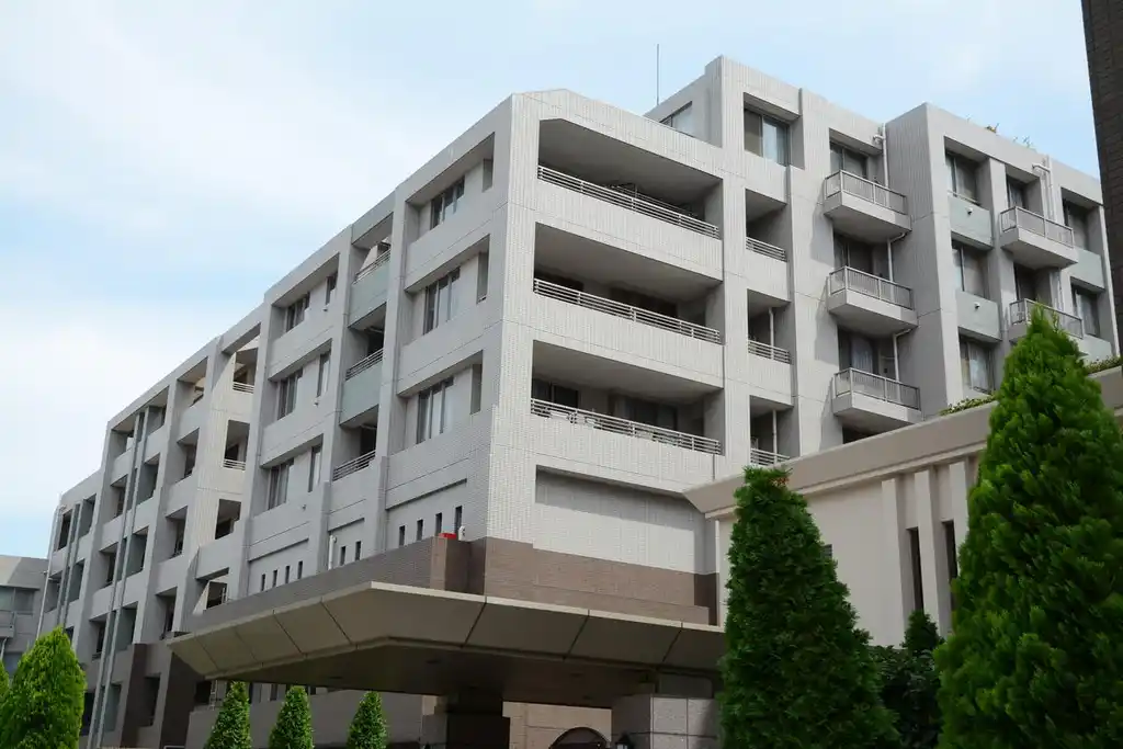 クレッセントバードスクエア 外観