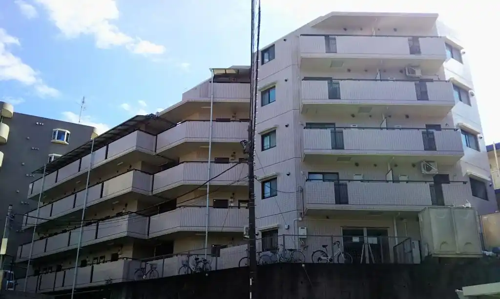 ジュネス・市ケ尾 外観