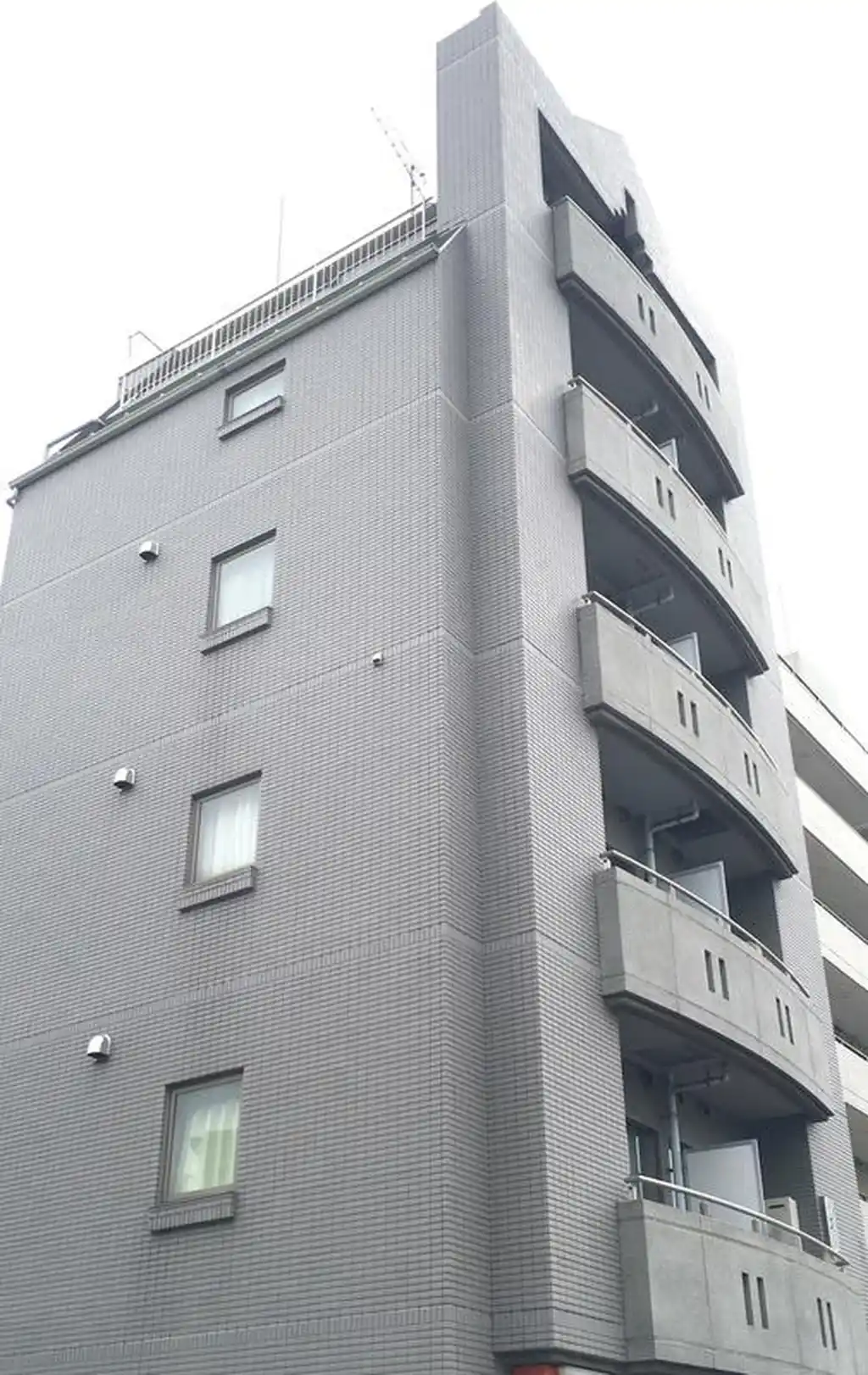 ドルフ東雪谷 外観