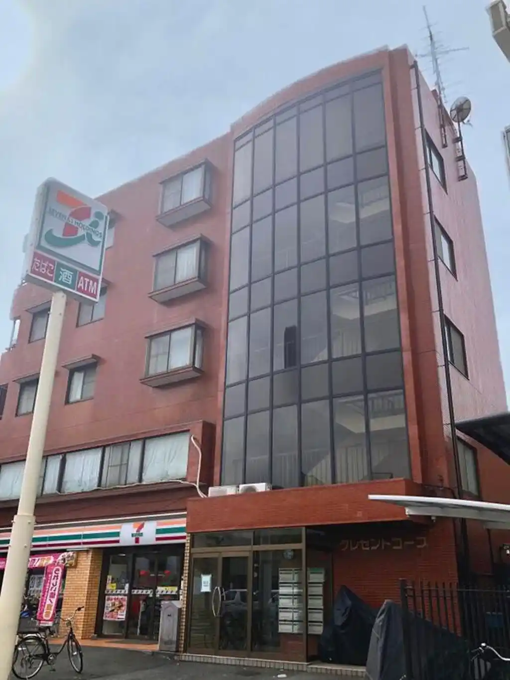 クレセントコープ 外観