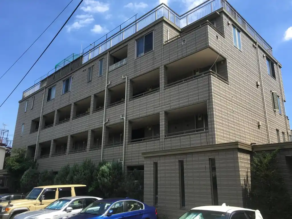 ウーノ・ルミノーゾ 外観