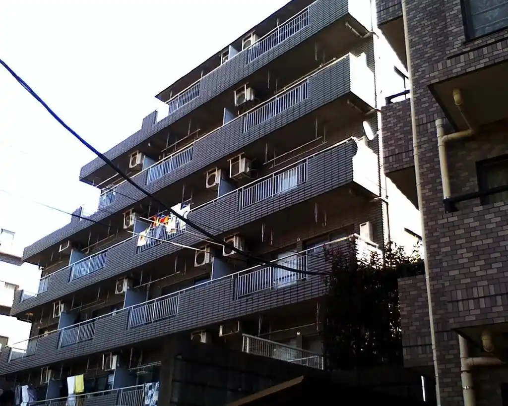 シャトレーグリーン横浜 外観