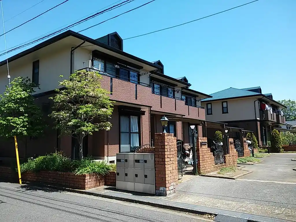 ロイヤルガーデン2番館 外観