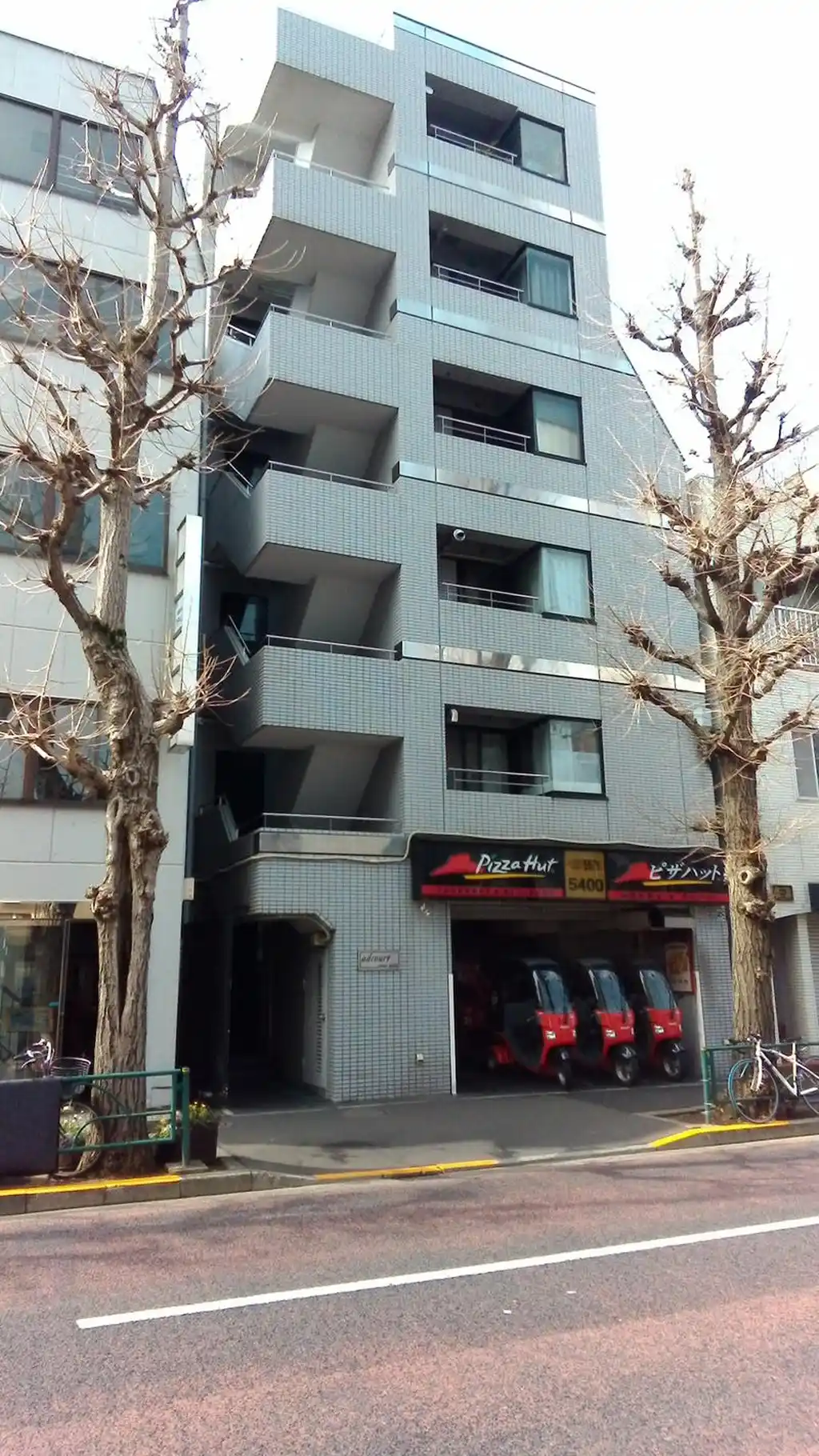 アドコート 外観