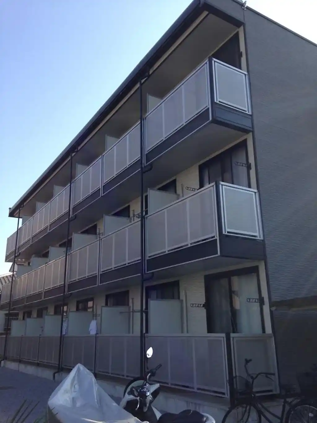 レオパレスヴィーブル 外観