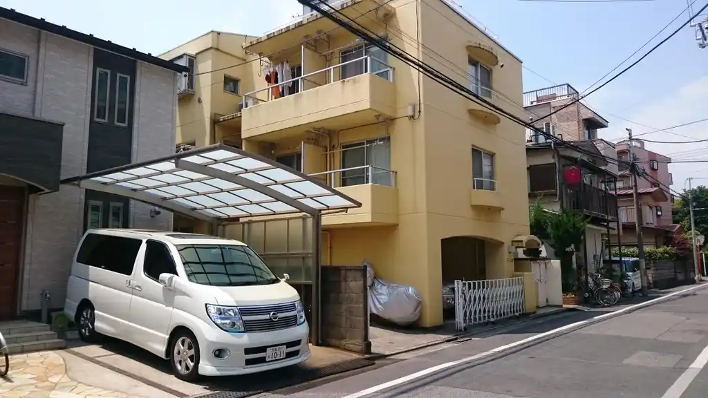 フラット山岸 外観