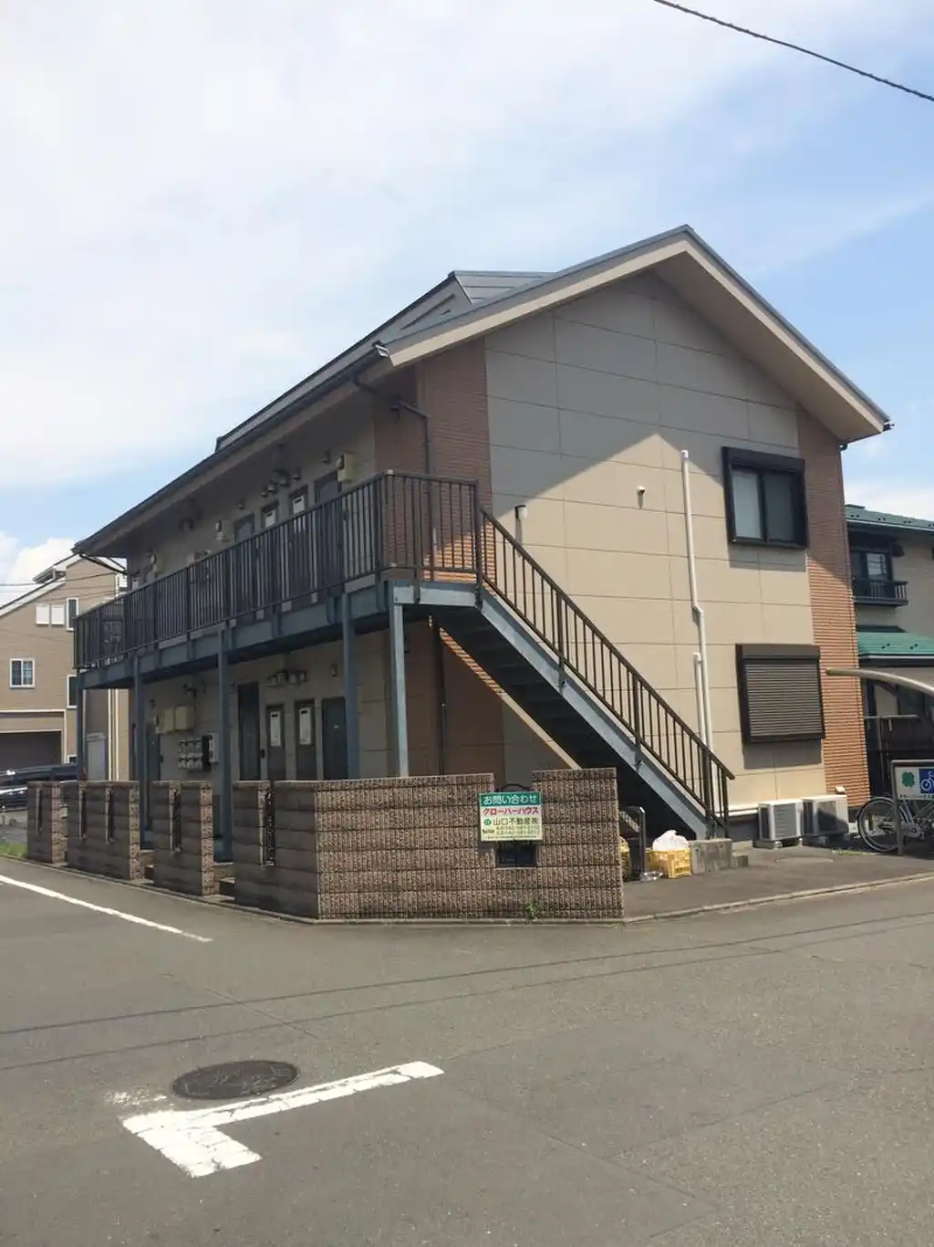 クローバーハウス 外観