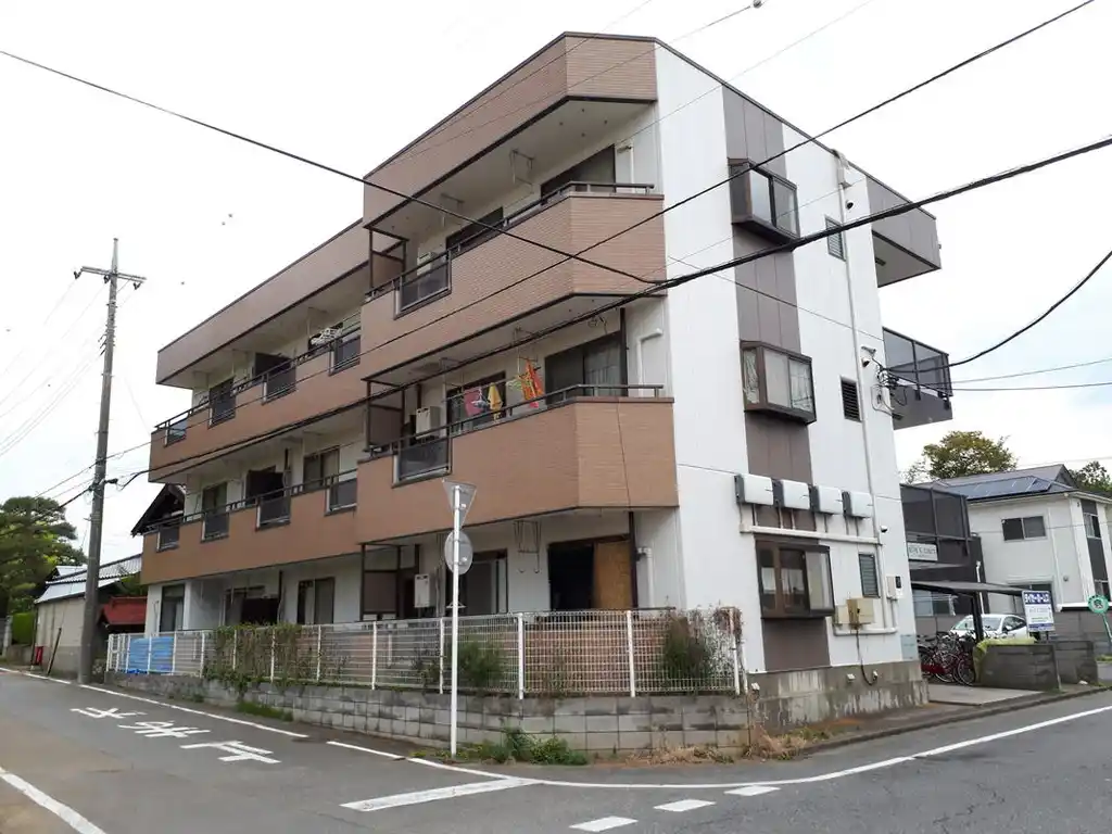 エルズコート 外観