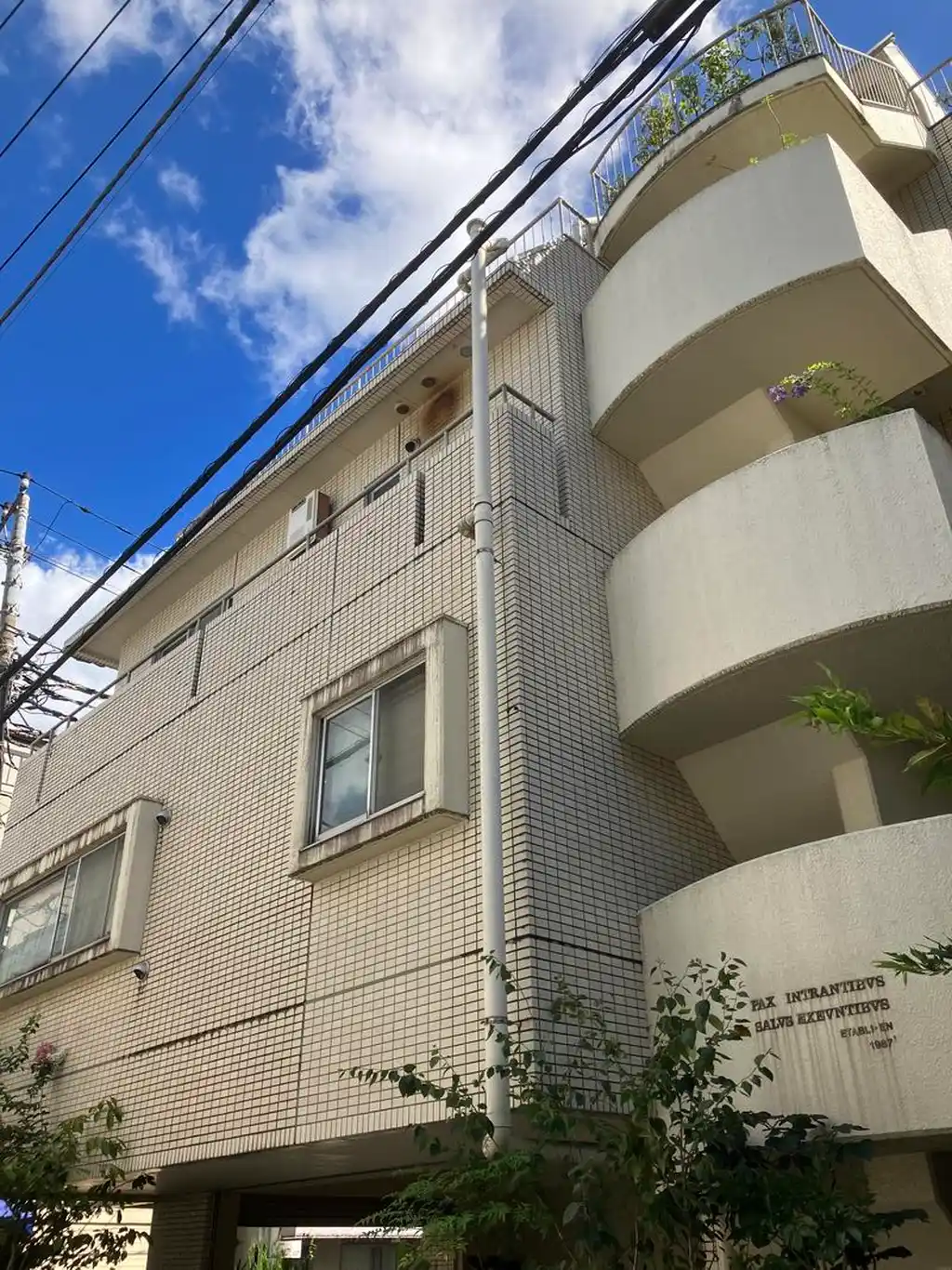 シャトレドゥ泉 外観