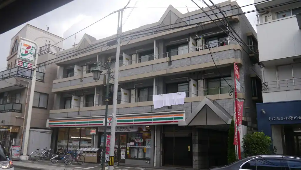 ステージ国立 外観