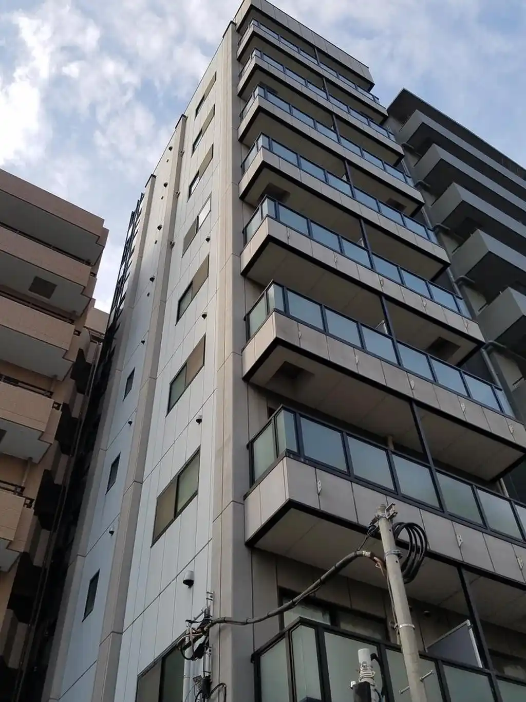 エスト横浜 外観