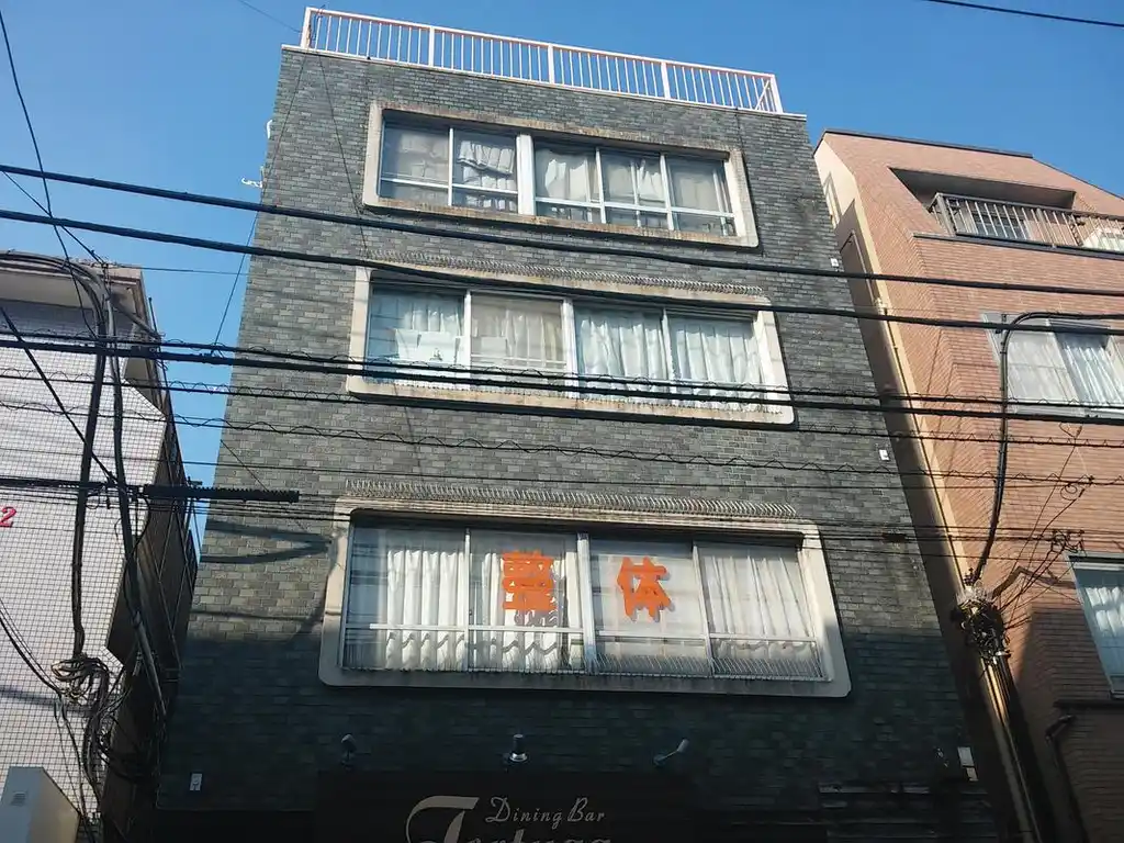 第2ニイツビル 外観