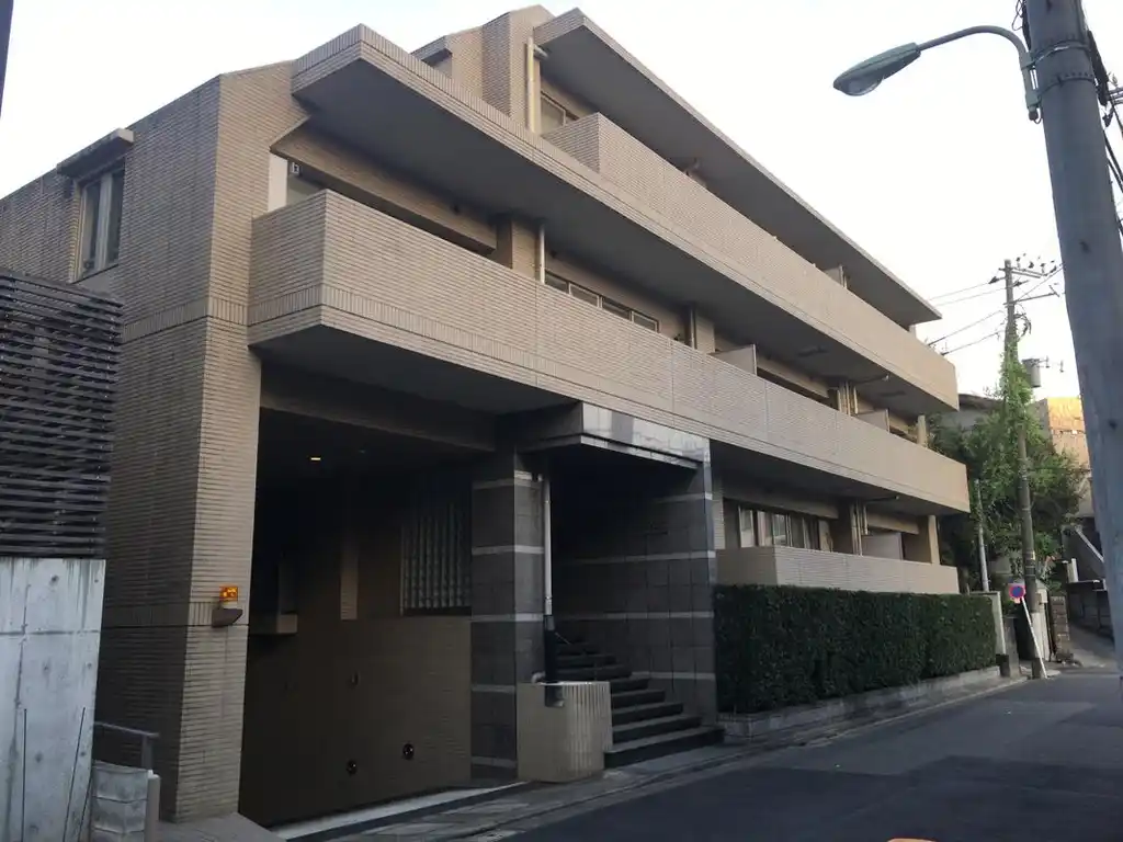 D’グランセ島津山 外観