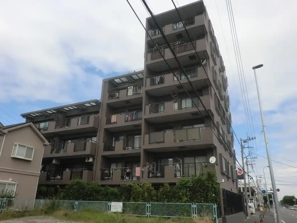 ビッグヴァン湘南台参番館 外観