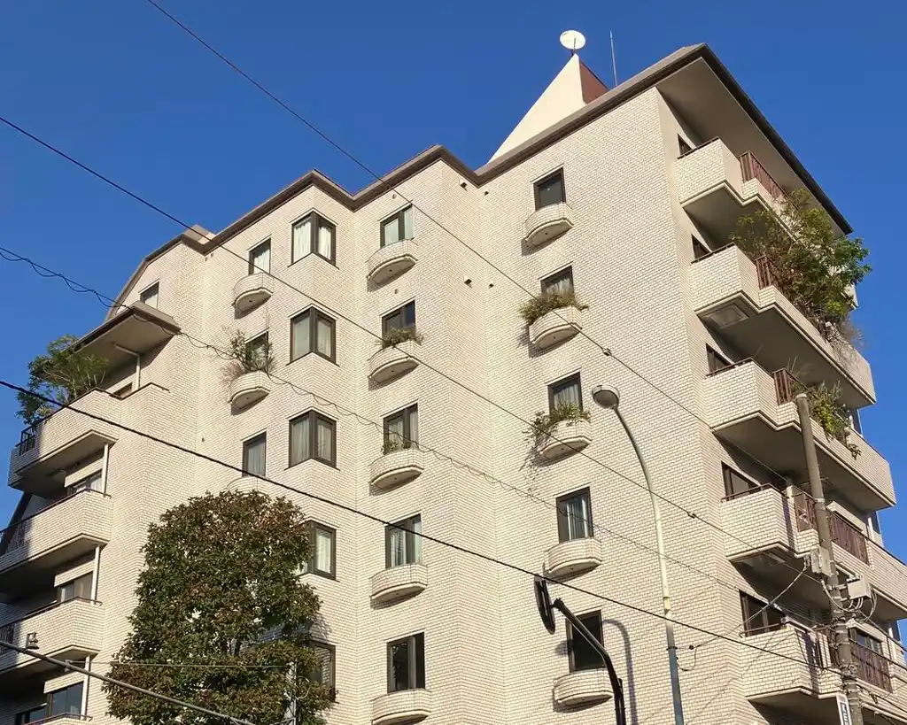 クラウン青山 外観