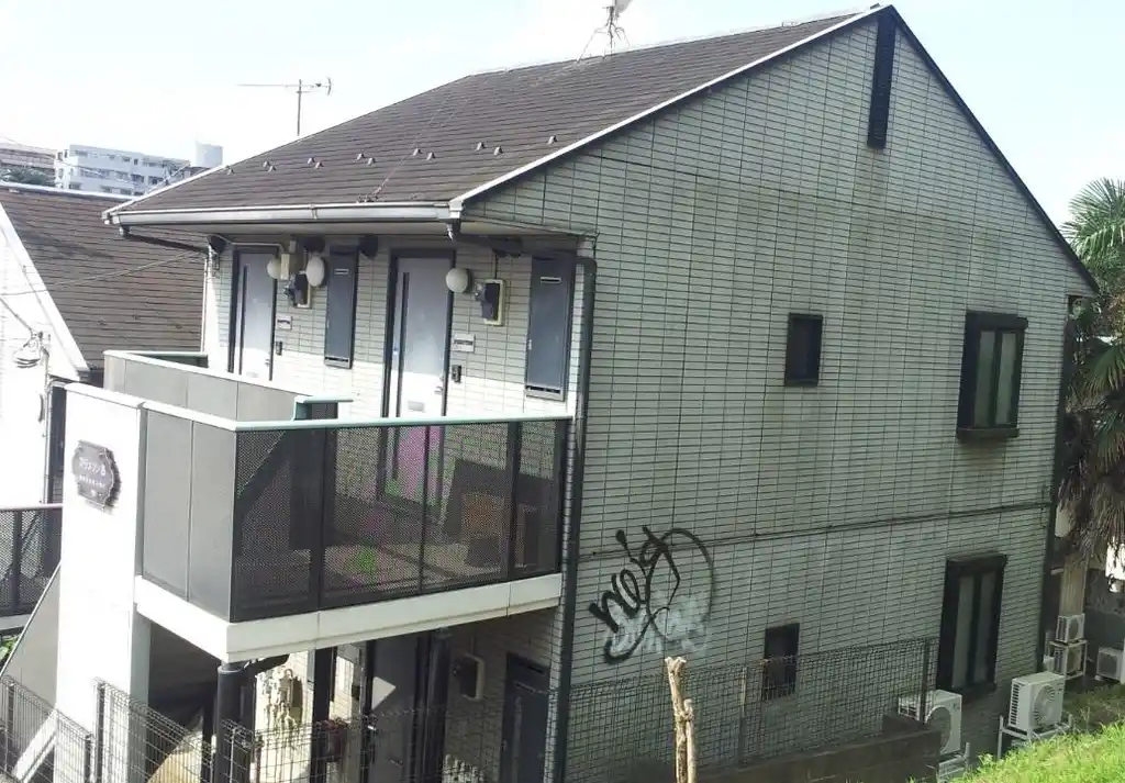 アラメゾンB 外観