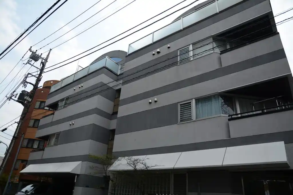 ツインアイ 外観