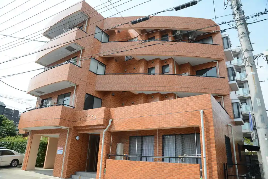 アンソレイユ 外観