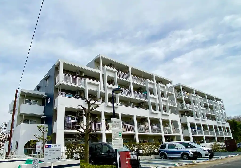 UR都市機構パークサイド鎌ケ谷20号棟 外観