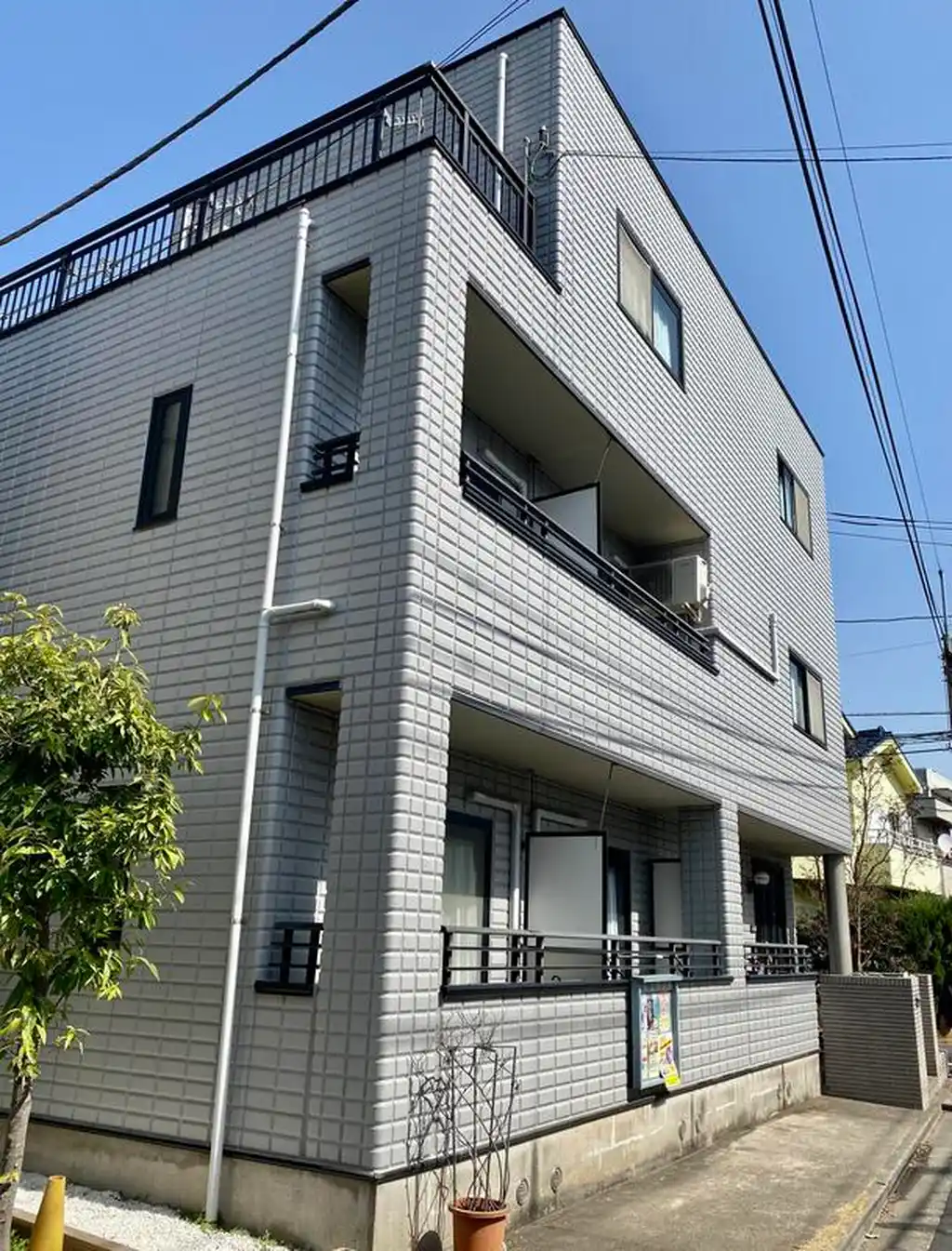 ライフコマザワ 外観