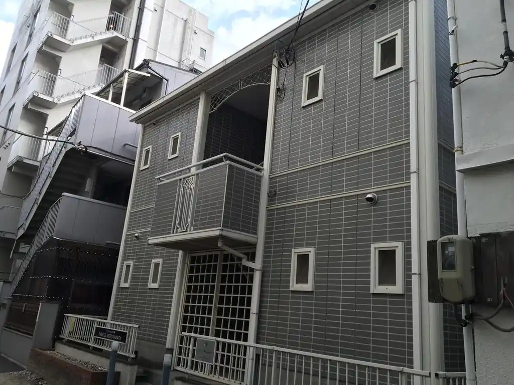 ファミール本八幡 外観