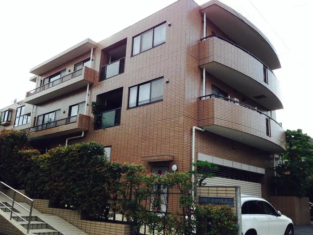 フェニシアン 外観