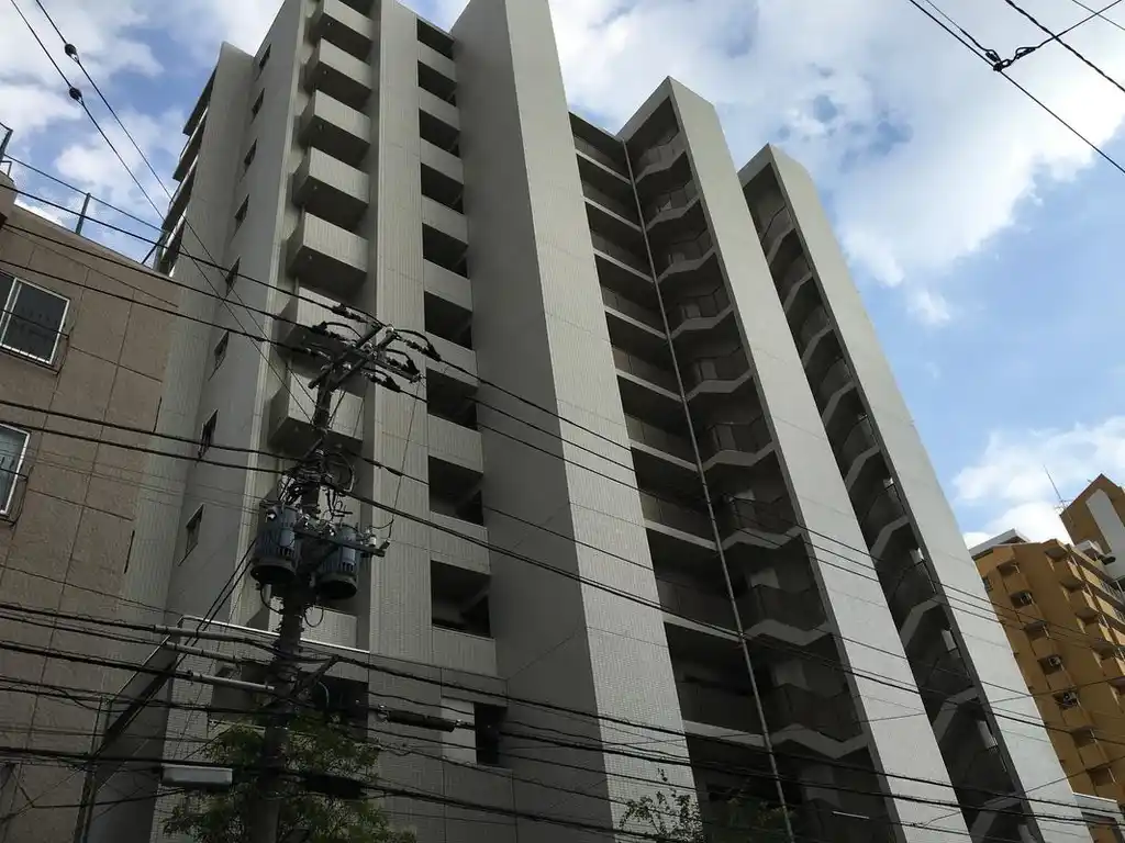 プラウド本八幡 外観
