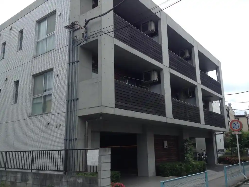 N 外観